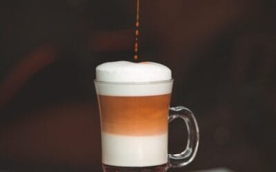 Wat is het verschil tussen een latte macchiato en een koffie verkeerd?